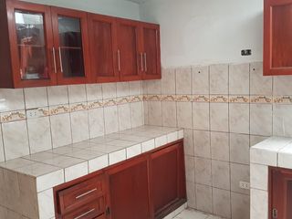 GRAN OPORTUNIDAD DE VIVIR A UN PASO DE TODO!!.. EXCLUSIVA CASA EN URB. TUPAC AMARU - LA VICTORIA (mmartinez lima1)