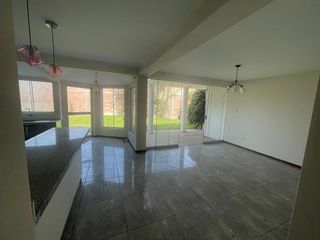 Foto 6 de ¡Gran Oportunidad! Venta de Casa en Residencial Buena Vista en Chancay
