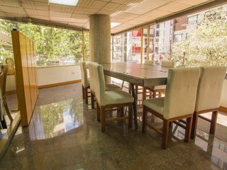 Foto 7 de AMPLIAS OFICINAS DE RENTA BOSMEDIANO Y GONZÁLES SUÁREZ- BELLAVISTA. Quito-Ecuador