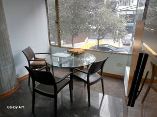 Foto 13 de AMPLIAS OFICINAS DE RENTA BOSMEDIANO Y GONZÁLES SUÁREZ- BELLAVISTA. Quito-Ecuador