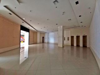 Foto 5 de VENTA DE LOCAL EN EL CENTRO COMERCIAL SANTAFE EN LA CIUDAD DE BOGOTA