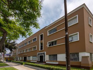 VISTA A CALLE SE ALQUILA DEPA DE 100M2 - 3 HABITACIONES EN UN 1ER PISO EN  MIRAFLORES