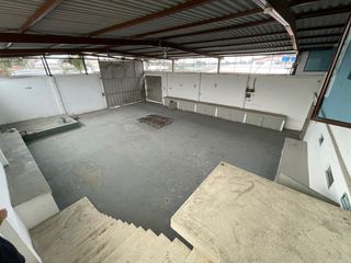 Foto 3 de Se alquila galpón con área de oficinas en Duran