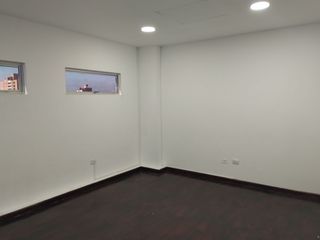 Foto 4 de Oficina en arriendo en El Poblado.