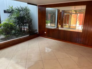 Foto 5 de Centrica y excelente ubicación, con piscina.