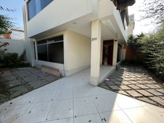Foto 1 de Centrica y excelente ubicación, con piscina.