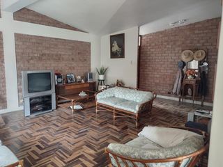 Foto 2 de VENTA CASA SANTA EULALIA CONDOMINIO CERCA PLAZA PRINCIPAL 860 M2 185 MIL DOLARES