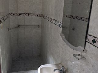 Foto 6 de Vendo Oficina/ departamento en avenida Malecón