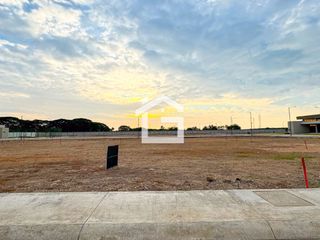 Foto 5 de Lote en Venta en Urbanización Galicia, Machala