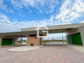 Foto 2 de Lote en Venta en Urbanización Galicia, Machala