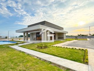 Foto 11 de Lote en Venta en Urbanización Galicia, Machala