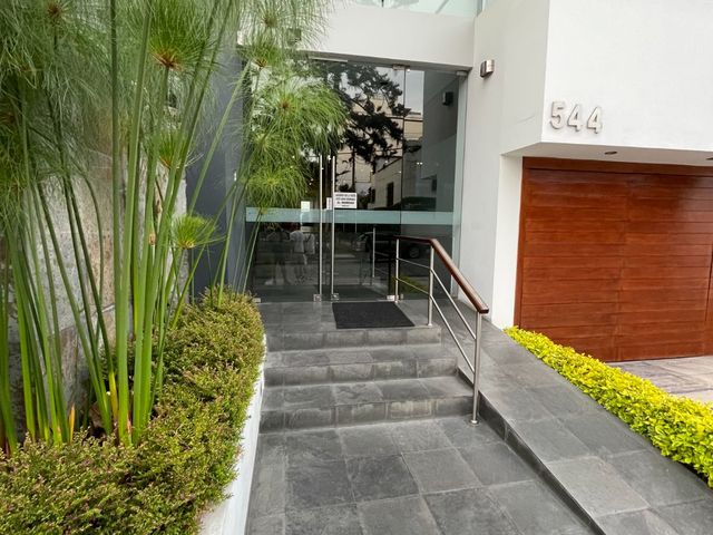 Calle Lord Cochrane 544 Miraflores.