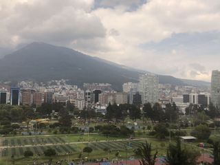 Foto 10 de VENDO DE OPORTUNIDAD DEPARTAMENTO DUPLEX EN LA AVENIDA DE LA SHYRIS CON UNA VISTA ESPECTACULAR