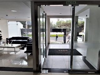 Foto 2 de VENTA DE OFICINA EN CASCO GRIS DE 101M2 CON VISTA CALLE EN SAN ISIDRO