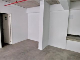Foto 6 de VENTA DE OFICINA EN CASCO GRIS DE 101M2 CON VISTA CALLE EN SAN ISIDRO