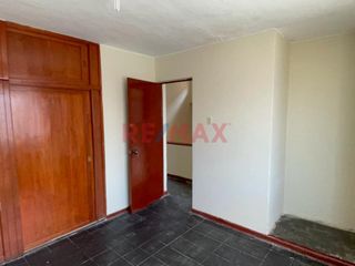 Foto 6 de Hermosa Casa De Dos Pisos En Venta En Sullana. ID:1086561