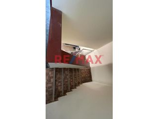 Foto 9 de Hermosa Casa De Dos Pisos En Venta En Sullana. ID:1086561