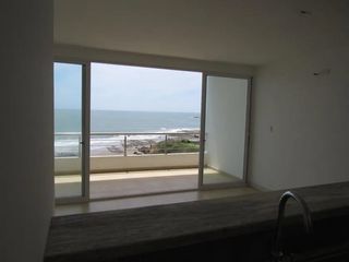 Foto 2 de Vendo hermoso departamento de estreno en Playas General Villamil (J Luna)