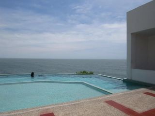 Foto 14 de Vendo hermoso departamento de estreno en Playas General Villamil (J Luna)
