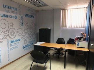 Foto 2 de RENTO OFICINAS 695m2, PROPIEDAD COMERCIAL/INDUSTRIAL, AV. ELOY ALFARO, NORTE DE QUITO