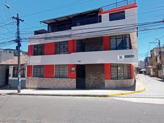 Foto 2 de VENDO CASA EN EL SECTOR DE LA MAGDALENA, AMPLIA, SEGURA, ESQUINERA, RENTERA