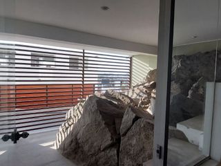 Venta y Alquiler de casa en condominio de 4 pisos con ascensor, 4 dorm y vista al Golf en Cerros de Camacho