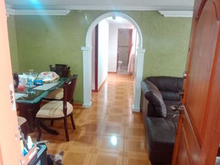 VENTA DE APARTAMENTO EN BARRIO SANTA FE, EN PISO 3 POR ESCALAS