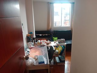 VENTA DE APARTAMENTO EN BARRIO SANTA FE, EN PISO 3 POR ESCALAS