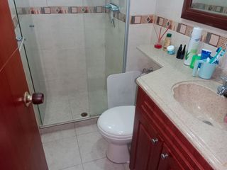 VENTA DE APARTAMENTO EN BARRIO SANTA FE, EN PISO 3 POR ESCALAS