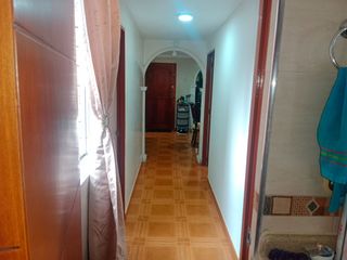 VENTA DE APARTAMENTO EN BARRIO SANTA FE, EN PISO 3 POR ESCALAS