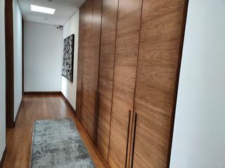 Foto 22 de Venta Apto. Rosales 209 M2 Excelente vista 3H 4Parqueaderos