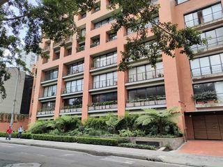 Foto 2 de Venta Apto. Rosales 209 M2 Excelente vista 3H 4Parqueaderos