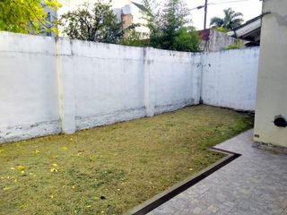 Foto 8 de Castelar Norte - Venta - Chalet 3 Ambientes Impecable