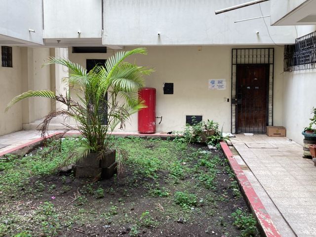 Vendo departamento en 6 de marzo y Cañar