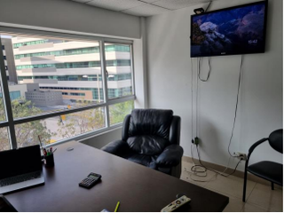 Foto 2 de Empresarial Colon, Venta de Excelente Oficina Comercial de 64 m²
