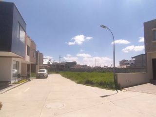 VENTA DE TERRENO EN CUENCA