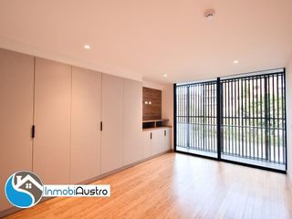 Foto 6 de Av. Ordoñez Lasso, Venta de Lujoso Apartamento