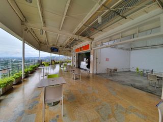 Foto 5 de PLAZOLETA COMERCIAL CRISTALES PLAZA-LOCAL A-10