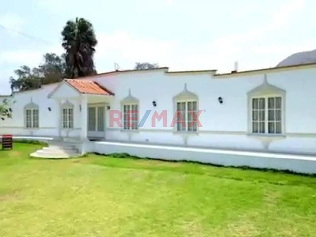 Se Vende Terreno -1352M2- Con Hermosa Casa De Campo Y Piscina En Simbal $600.000