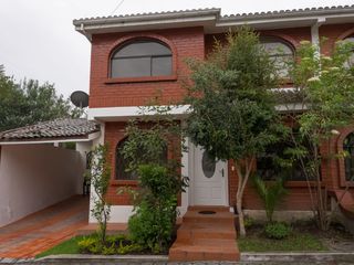 Foto 1 de CASA DE VENTA EN VALLE DE LOS CHILLOS