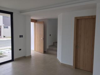 Foto 6 de Hermosas Casas de Venta en urbanización en Zona Norte Portoviejo