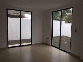 Foto 9 de Hermosas Casas de Venta en urbanización en Zona Norte Portoviejo