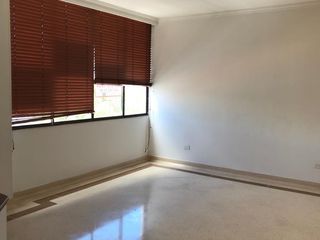 APARTAMENTO EDIFICIO PICASSO PISO 4