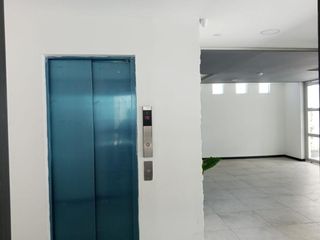 Renta de Departamento de 3 habitaciones Sector - Calderón