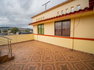 Foto 14 de CDLA.Gatazo Casa 236,32 Terreno 300m2