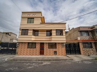 Foto 1 de CDLA.Gatazo Casa 236,32 Terreno 300m2