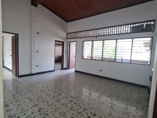 SE ARRIENDA LOCAL COMERCIAL, BARRIO LA FORD, SINCELEJO