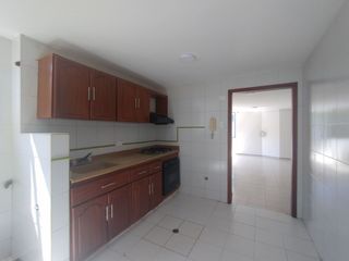 Foto 9 de Apartamento en arriendo en Ciudad Jardin.