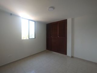 Foto 5 de Apartamento en arriendo en Ciudad Jardin.