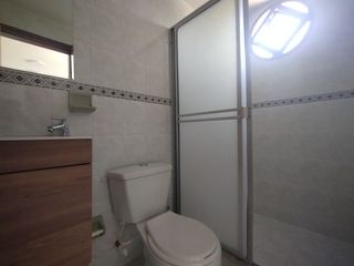 Foto 12 de Apartamento en arriendo en Ciudad Jardin.